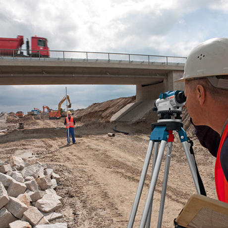 Нивелир BOSCH  GOL 26 D