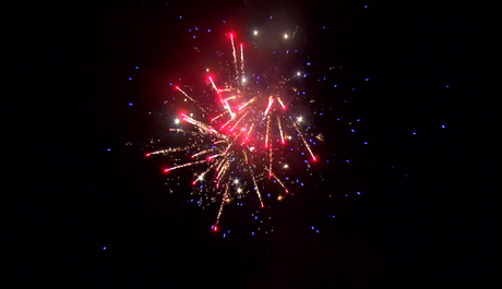 Батарея салютов ФейерЛэнд  СЧАСТЛИВАЯ ПЛАНЕТА ЕС760