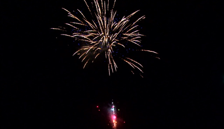 Батарея салютов Русский фейерверк КРАСНЫЙ СТАРТ Р7563