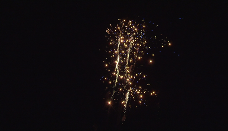 Батарея салютов Русская пиротехника КУБОК МИРА РС758