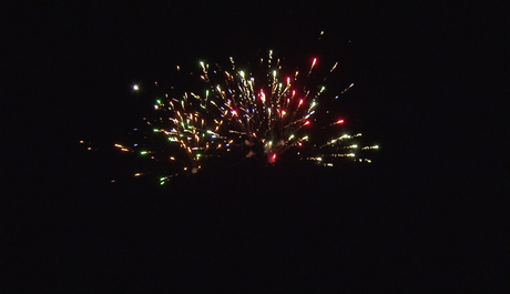 Батарея салютов Русская пиротехника ТИКИ-ТАКА 