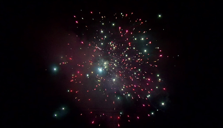 Батарея салютов ФейерЛэнд  Дискотека Новый год ЕС715