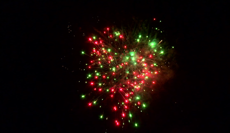 Батарея салютов Русский фейерверк Амигос P7500