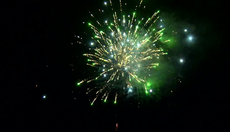 Батарея салютов Русский фейерверк Новогодняя кутерьма P7323