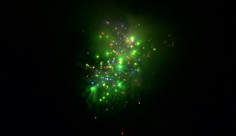 Батарея салютов Русский фейерверк Дари радость P7333