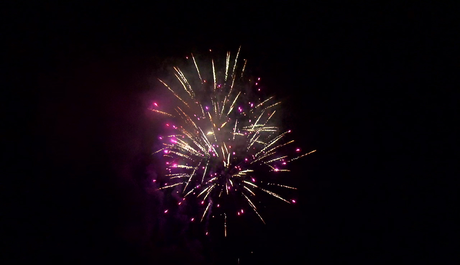 Батарея салютов Русский фейерверк Командор P7537